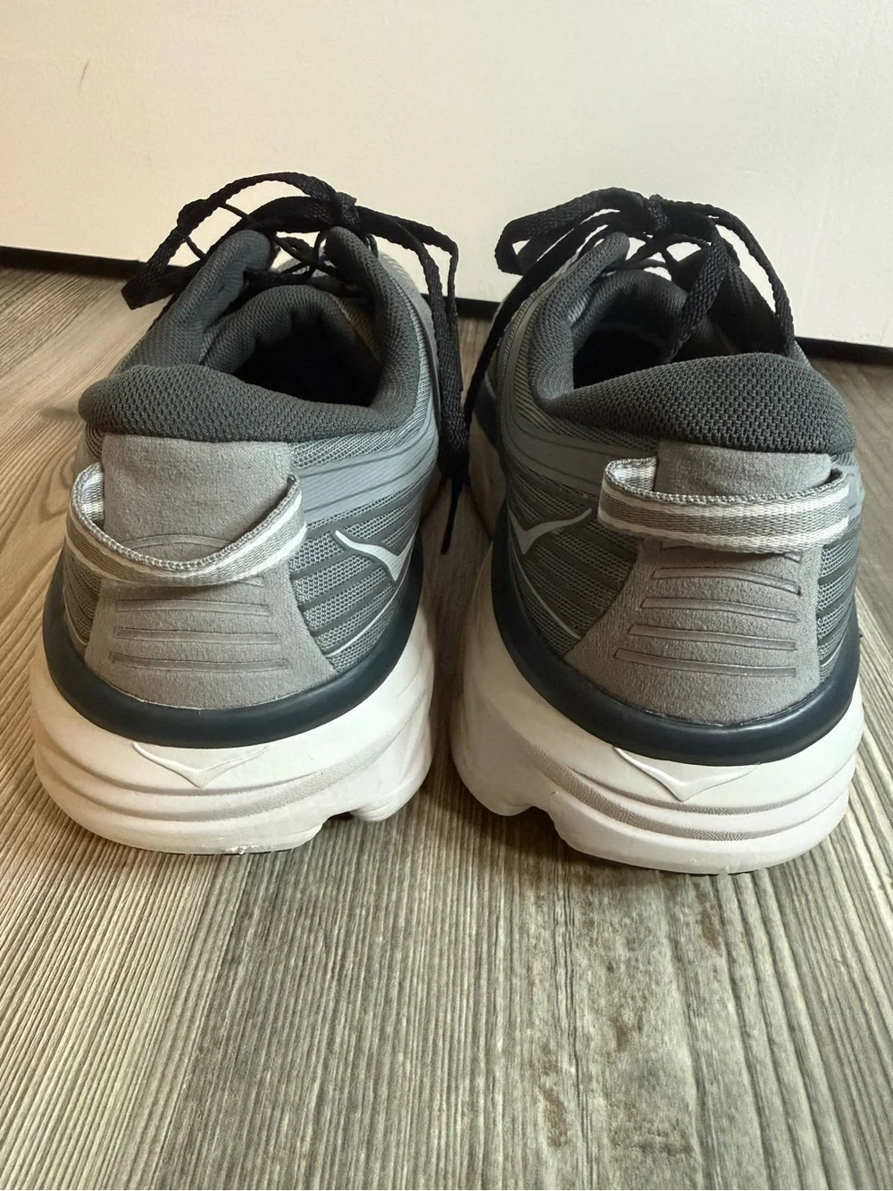 Hoka One One Bondi 7 Men’s Athletic Shoe